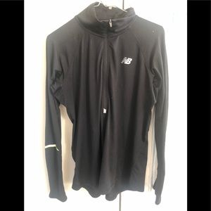 New balance women’s NB heat hoodie size L